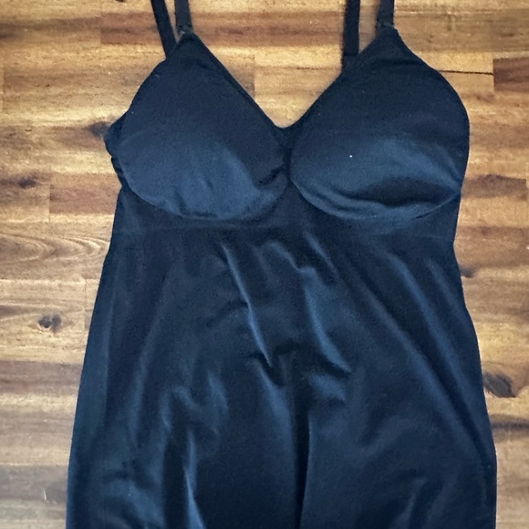 Kindred Bravely Sublime Nursing Tank. Used, Black, XL - Picture 4 of 4